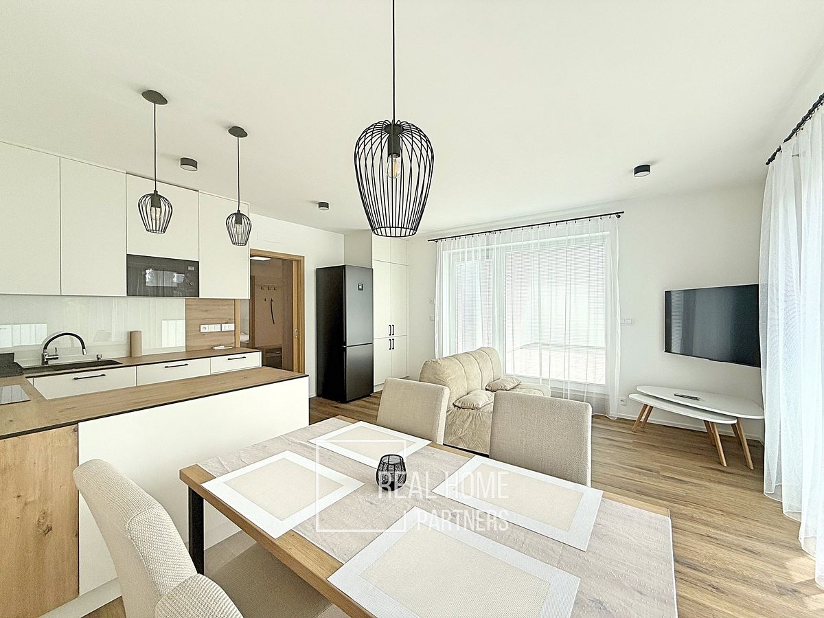 Pronájem bytu 3+kk 67 m²